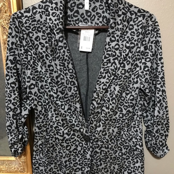 Blazer - Picture 1 of 2